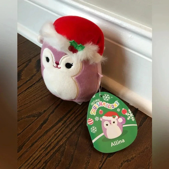 Original Squishmallows 5” Allina the Squirrel w/Santa Hat - BRAND NEW W/TAGS! - Picture 2 of 6